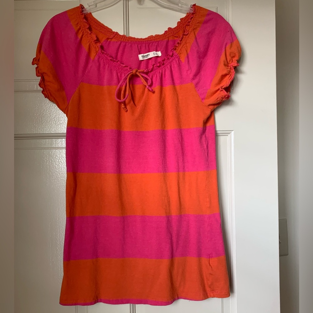 Short sleeve top by Old Navy.